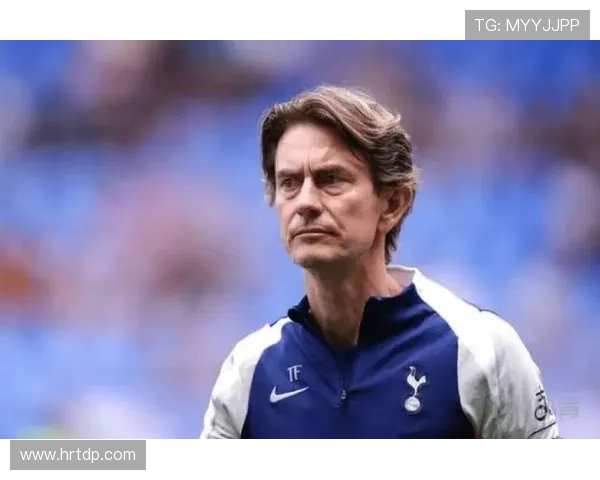 弗兰克赛后与莫耶斯共饮解压同行者理解彼此的心情 弗兰克赛后与莫耶斯共饮解压同行者理解彼此的心情